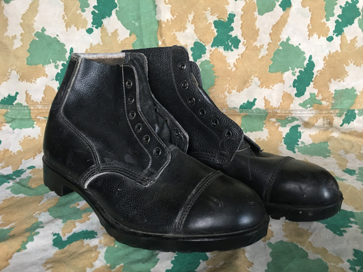 British DMS boots
