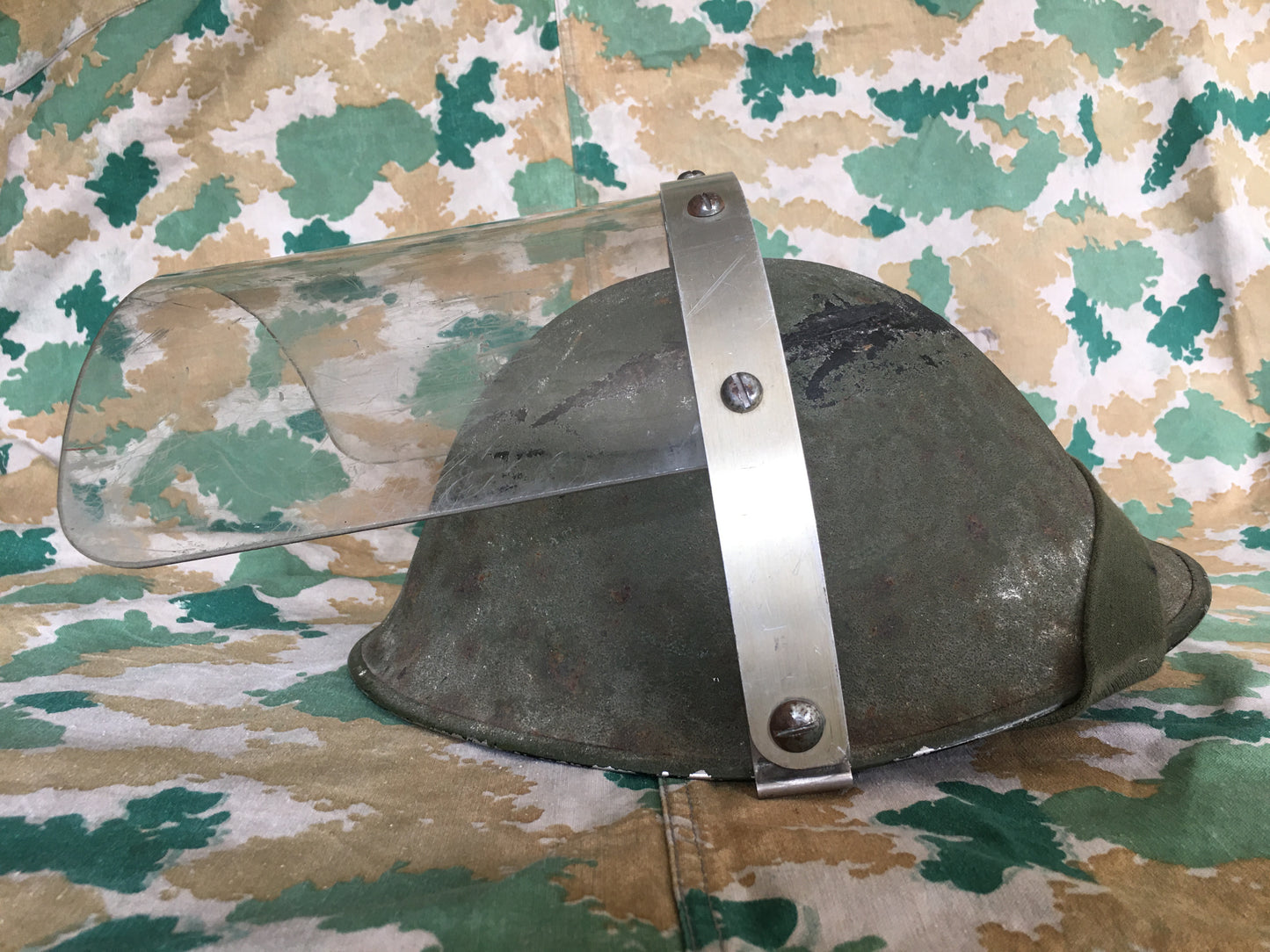 British MKV Turtle Helmet w/ Visor